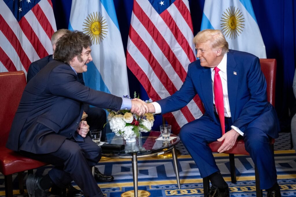 #Trump #Milei #Argentina #Eleições #EUA #PolíticaInternacional #Economia #ApoioFinanceiro #CasaBranca #AméricaLatina #DonaldTrump #JavierMilei #EstadosUnidos #PolíticaExterna #AjudaEconômica #Reformas #LaLibertadAvanza #Eleições2025 #RelaçõesDiplomáticas #Washington #BuenosAires #USPolitics #ArgentinaNews #TrumpSpeech #MileiNews #InternationalRelations #USArgentina #Leadership #LatinAmerica #EconomicReform #PoliticalNews #WorldPolitics #Elections2025 #GlobalNews #Partnership #PoliticalAlliance #EconomicSupport #InternationalPolicy #NewsToday #TrumpMilei #WorldEconomy